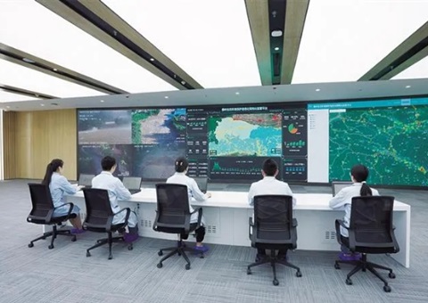 实景三维为陕西秦岭；げ迳稀笆滞场